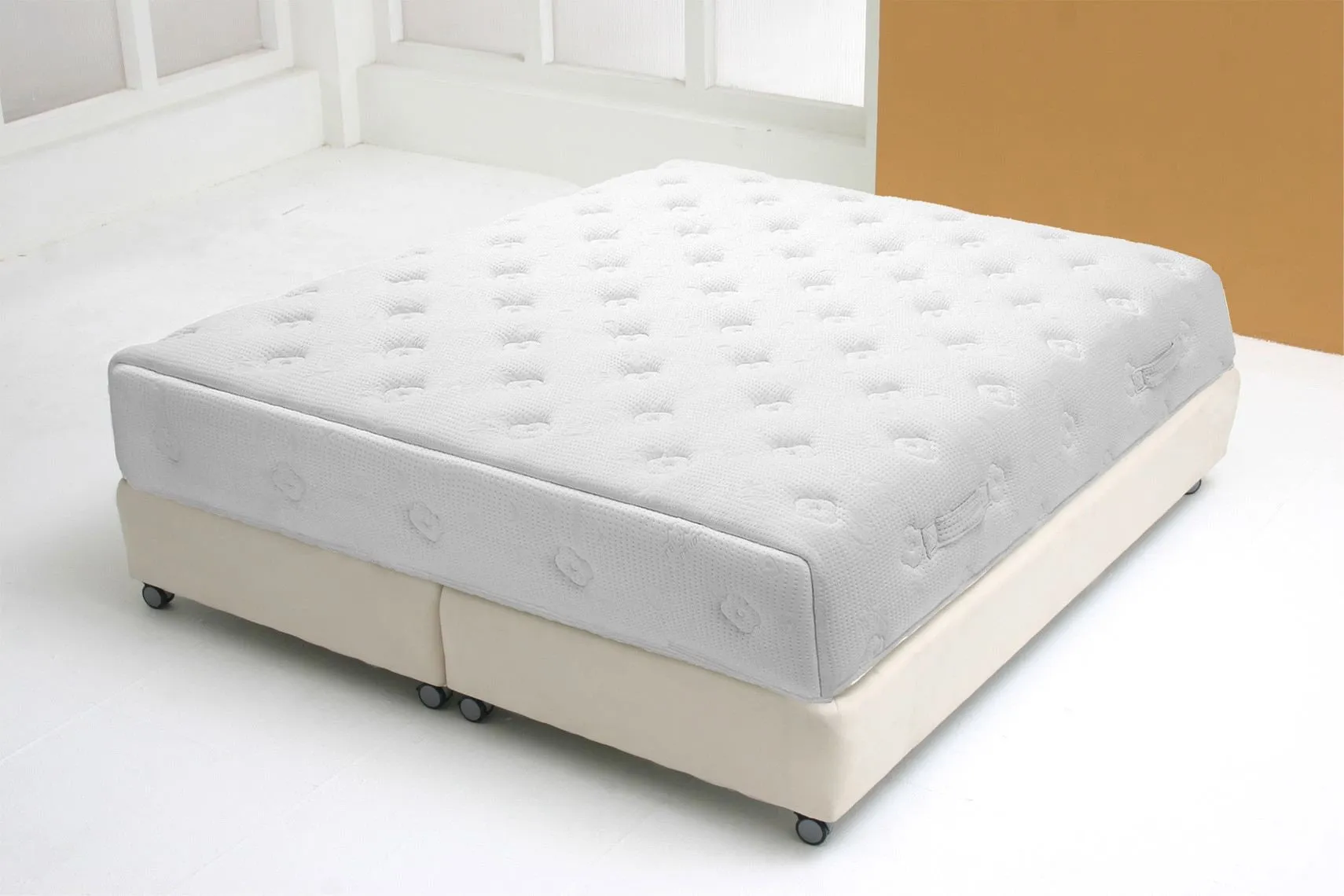 Box Spring Bed Snoozer