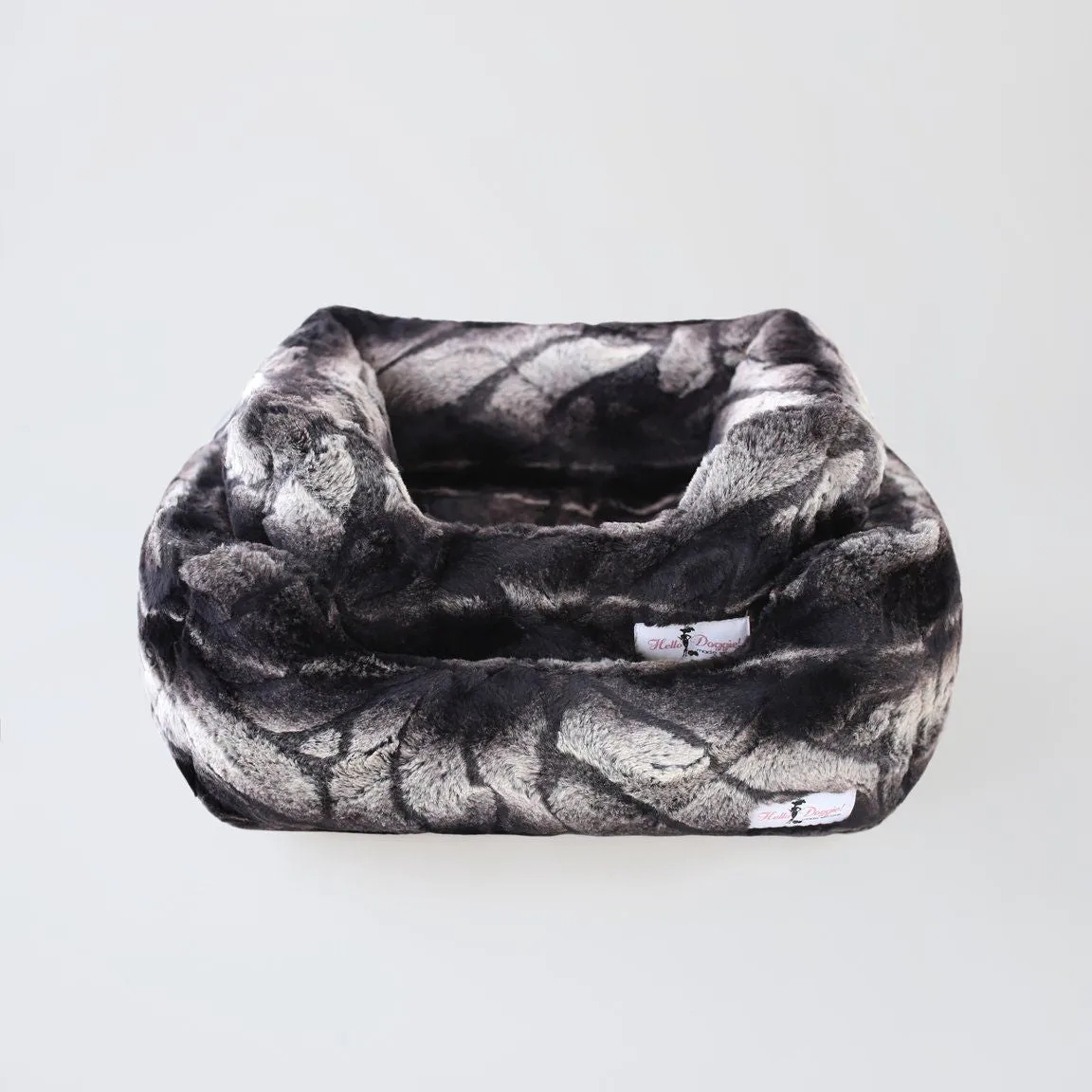Chinchilla Deluxe Dog Bed