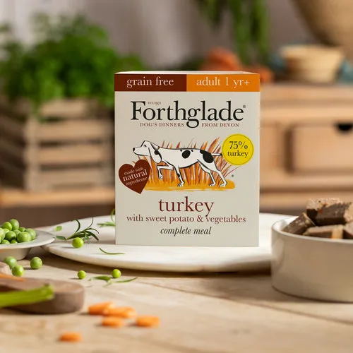 Forthglade | Grain Free Natural Complete Wet Dog Food Tray | Turkey with Sweet Potato & Vegetables - 395g