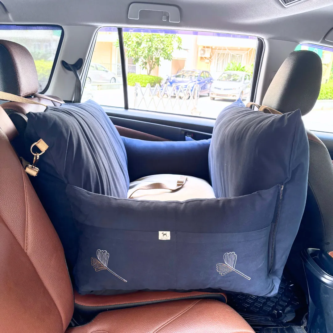 PoochMate Dog Travel Bed Large : Navy & Beige