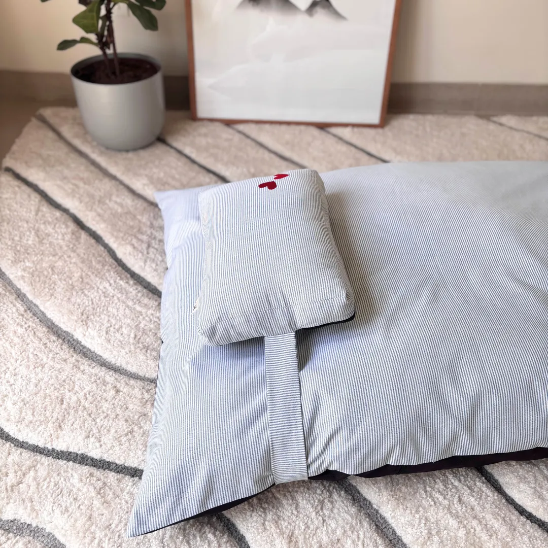 PoochMate Green Stripe Cotton Flat Dog Bed