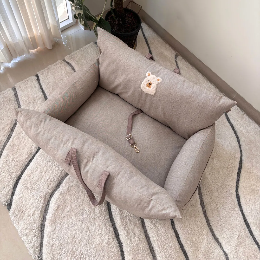PoochMate Travel Bed for Medium Dogs : Sandstone Beige